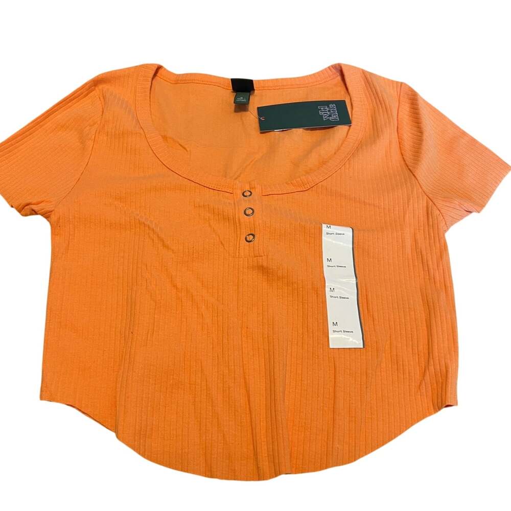 Wild Fable Women's Light Orange Short Sleeve Cropped T-Shirt - Medium - NWT